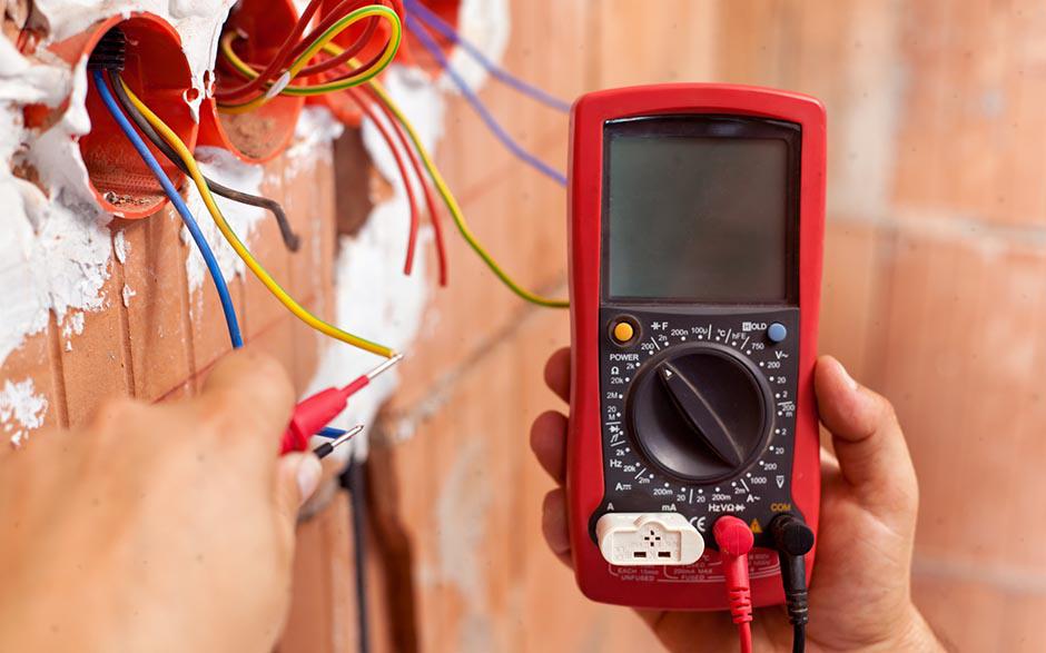 taux horaire électricien Chambly
