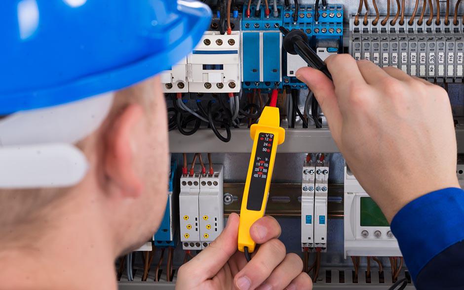 prix d'un électricien Garches